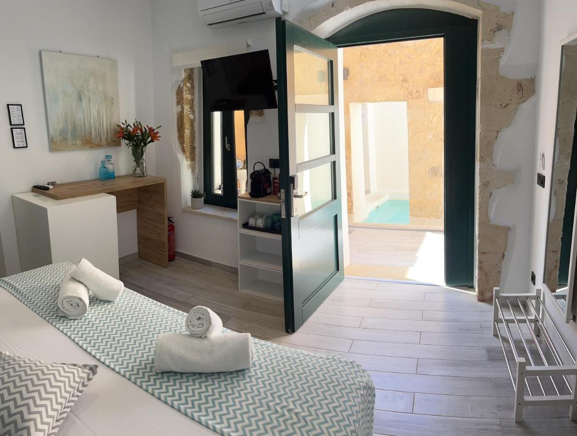 Antica Canea Luxury Rooms Chania  Exterior foto