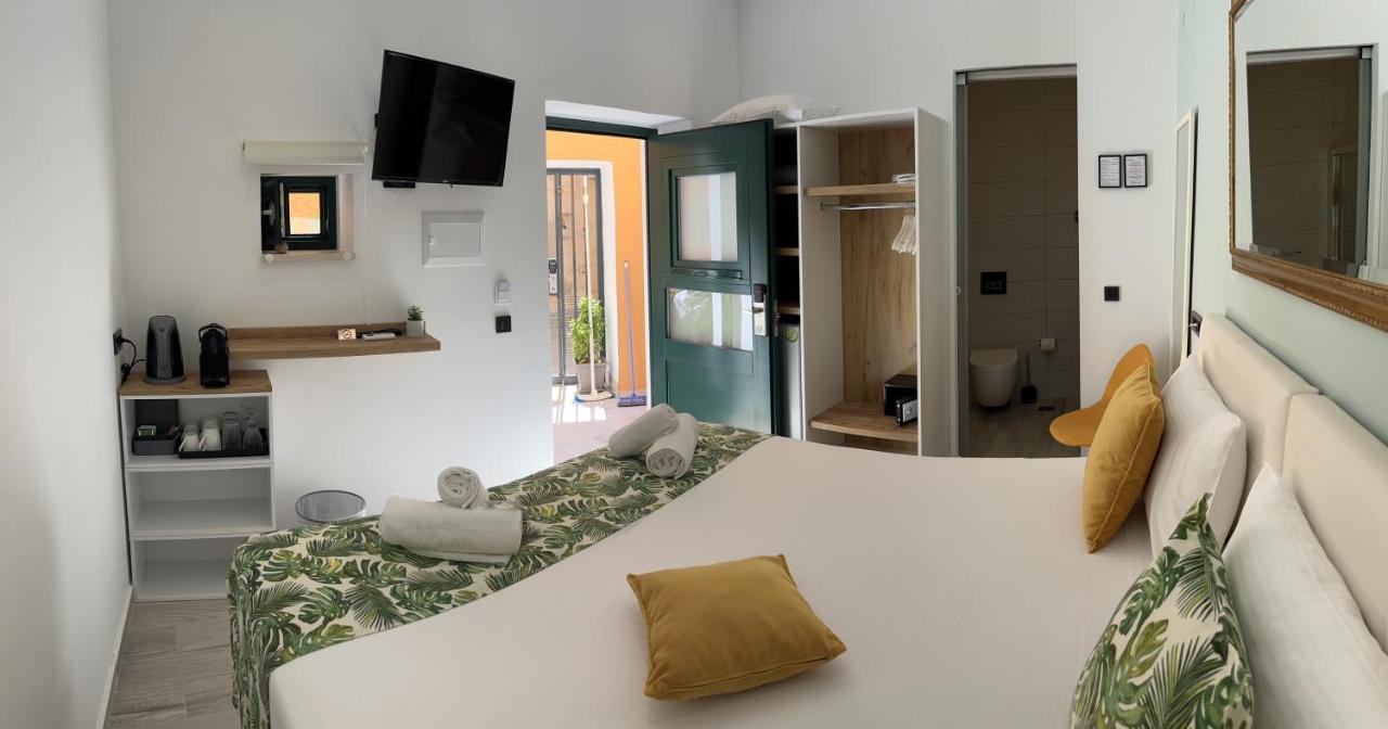 Antica Canea Luxury Rooms Chania  Exterior foto